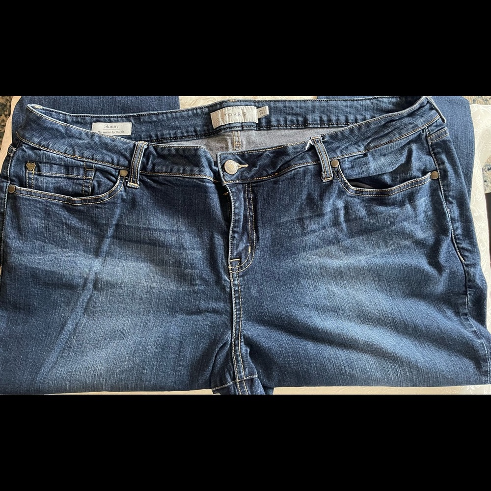 *** SOLD *** Torrid skinny jeans